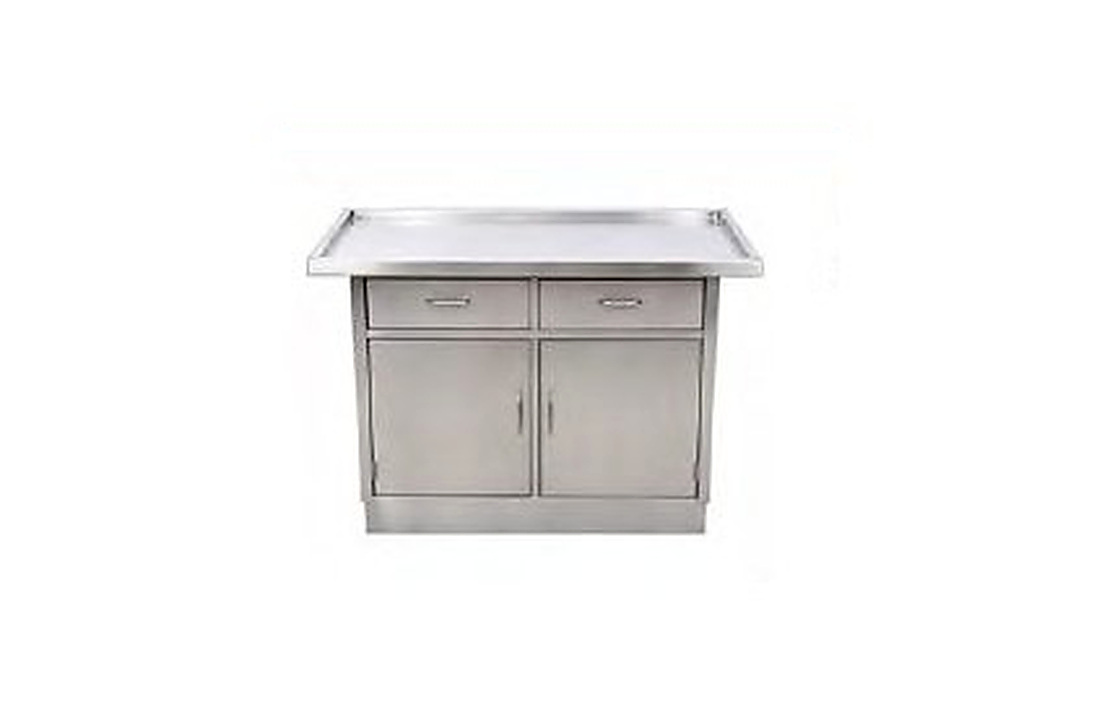 Veterinary Treatment Table
